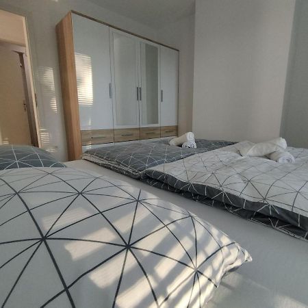 Apartment Sanya #3 Ljubljana Luaran gambar